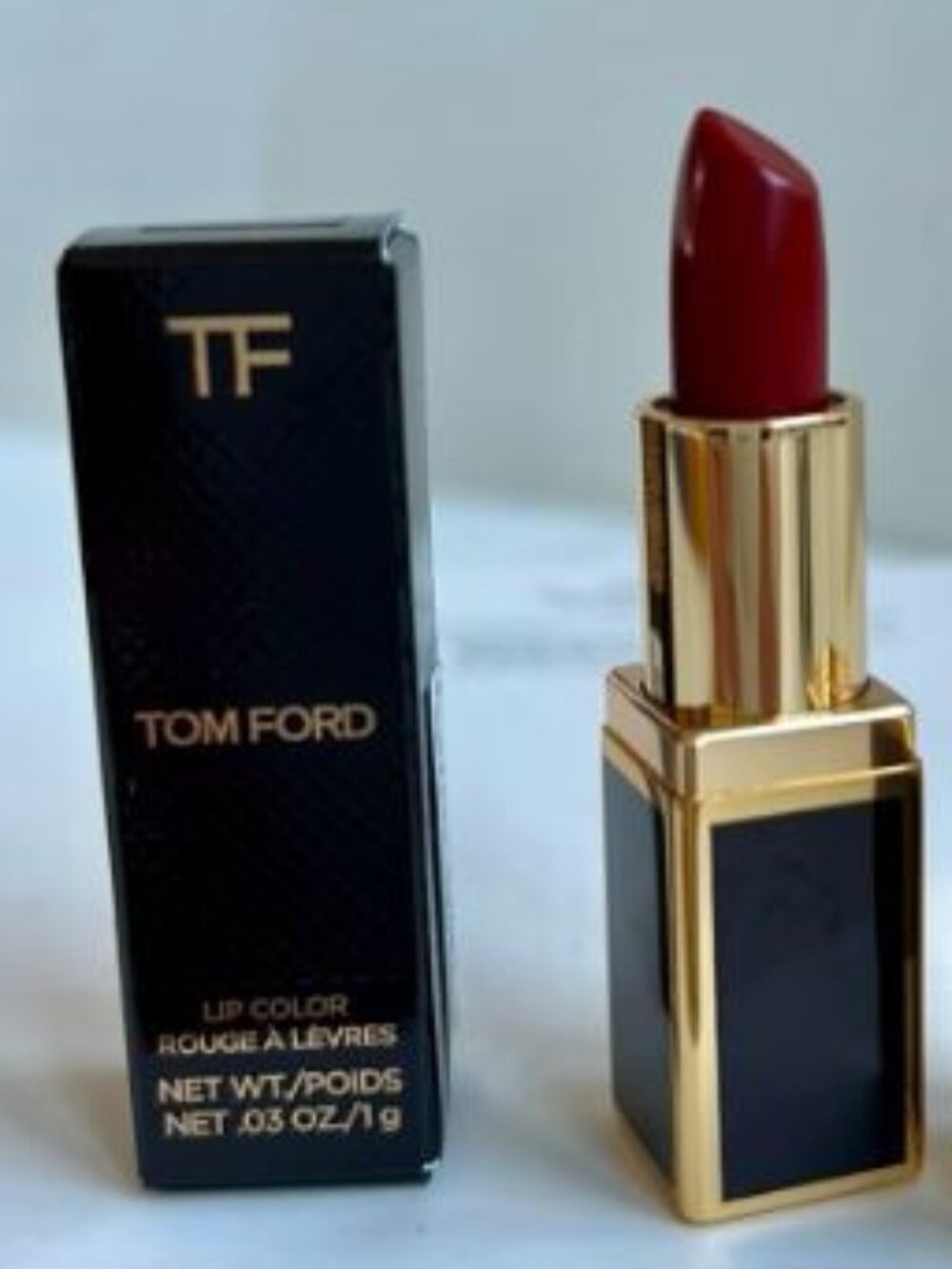 Tom Ford Classic Cream luminous, pigment-packed Lip Color in deluxe